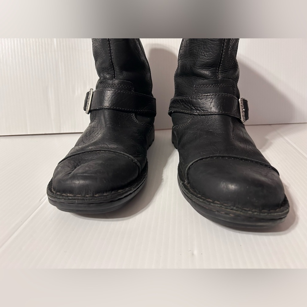 UGG SN3040 black leather sheepskin-lined winter combat buckle boots men size 8 - Picture 6 of 13
